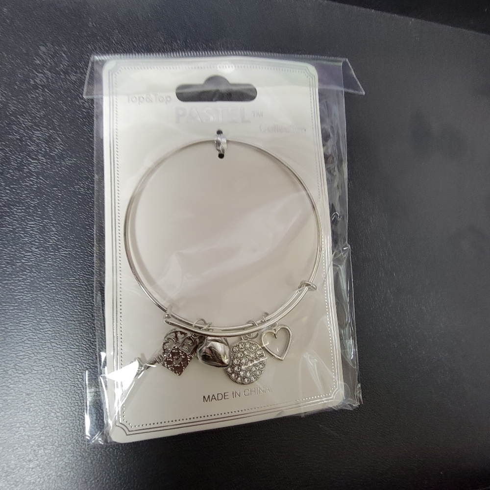 Charm bracelet